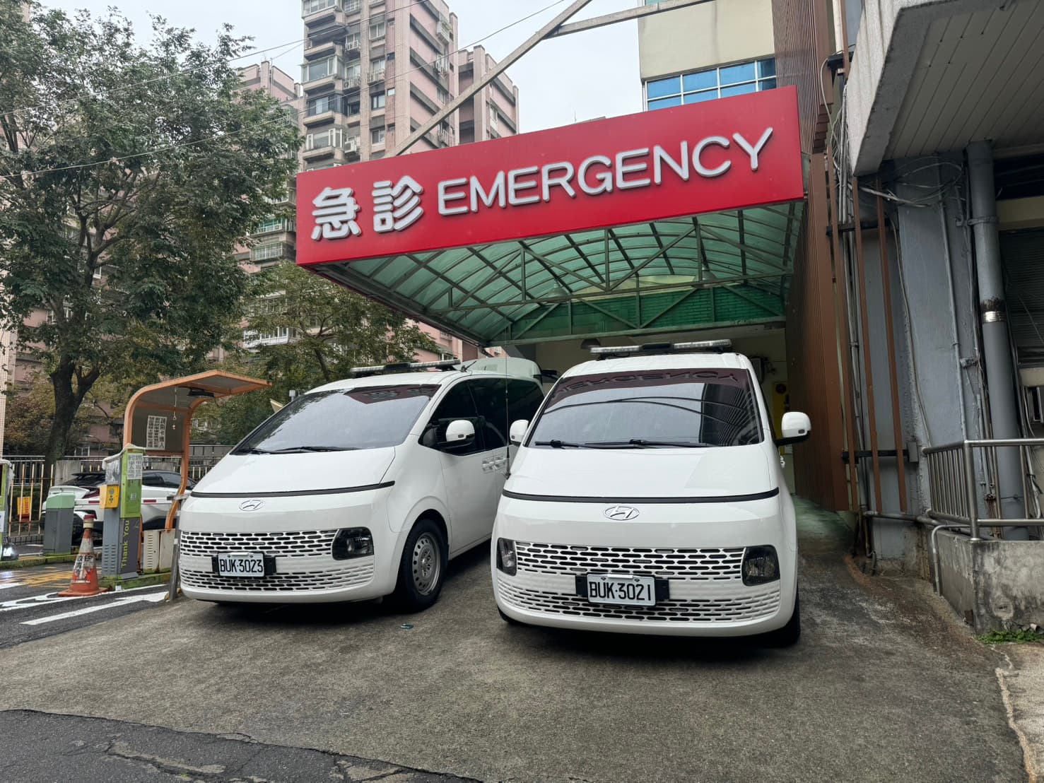 保群救護車與醫護團隊